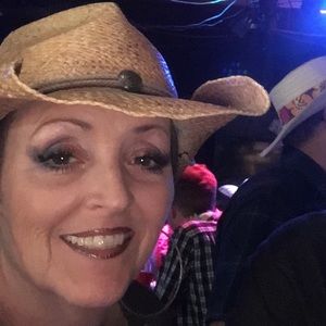 Meet your Posher, Terree